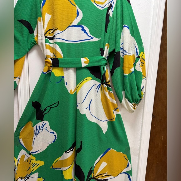 Premier Amour Green and Yellow Patterned Dress - Picture 5 of 10